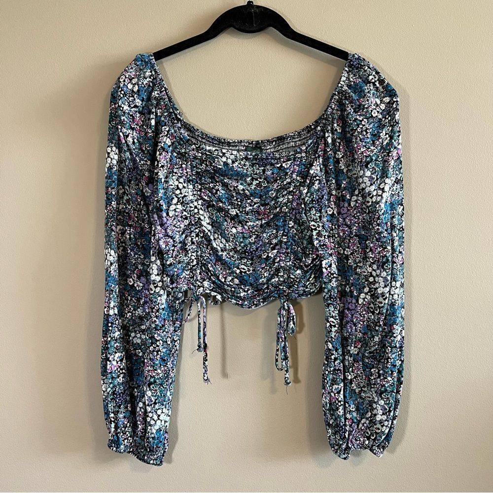 ✨ Wild Fable Women’s Blue Floral Crop Top Small